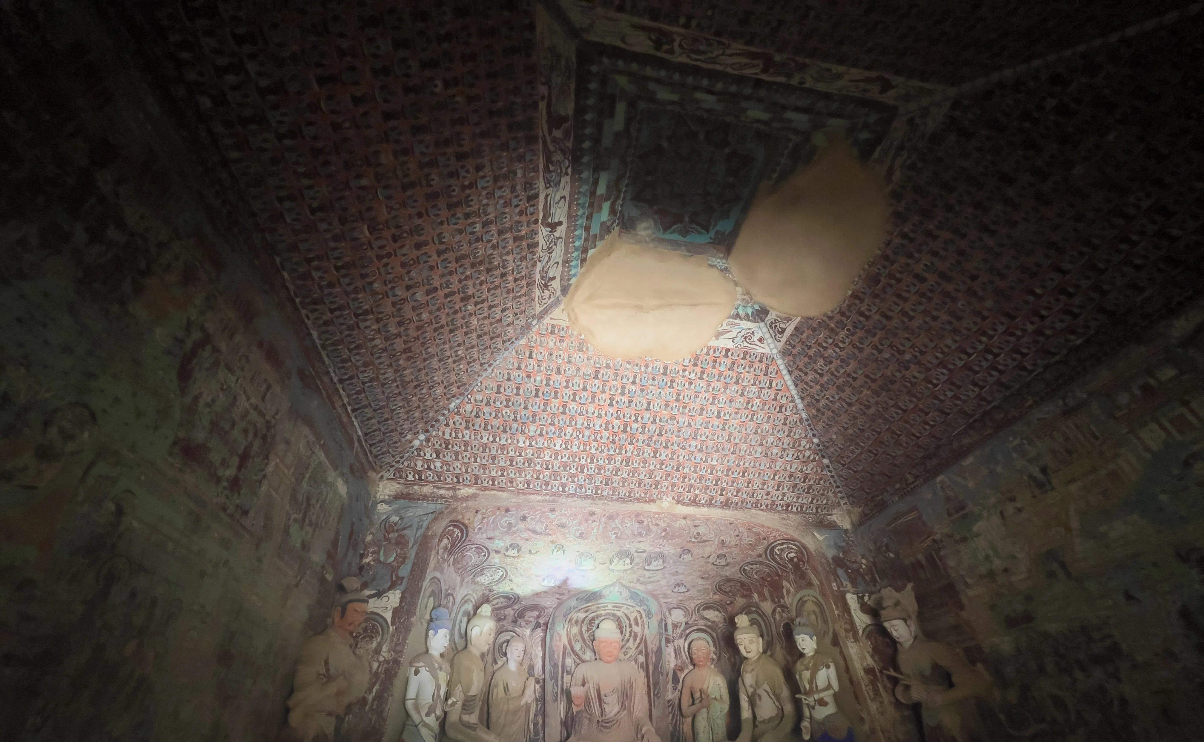 332 窟 图源 敦煌研究院